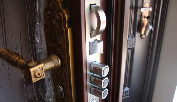 不会选购防盗门,那么有6个技巧要记住,轻松选购防盗门还不踩雷