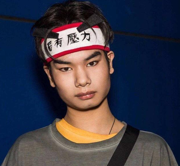 魅力de文字控|每次坐飞机都特别紧张害怕，怎么克服恐惧感？