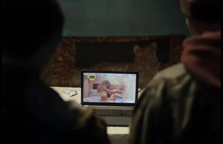 女主播|直男的「X幻想」，都藏在这部影片内，看的时候请准备好纸巾