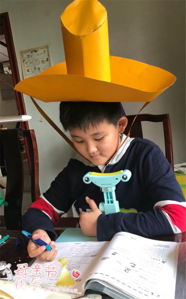 寇振海|亲爸是赫赫有名的寇振海，11岁被关晓彤签下，如今成“全能童星”