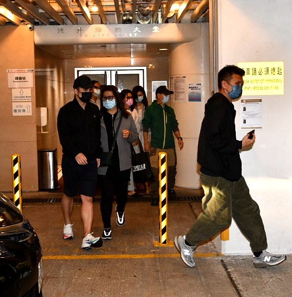 吴孟达|好友见证吴孟达临终一幕：听到亲人呼唤，他用力睁开双眼，表情令人心酸