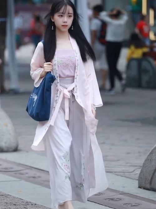 汉服资讯古装文化|谁说汉服穿起来不能日常？日常汉服看这里~