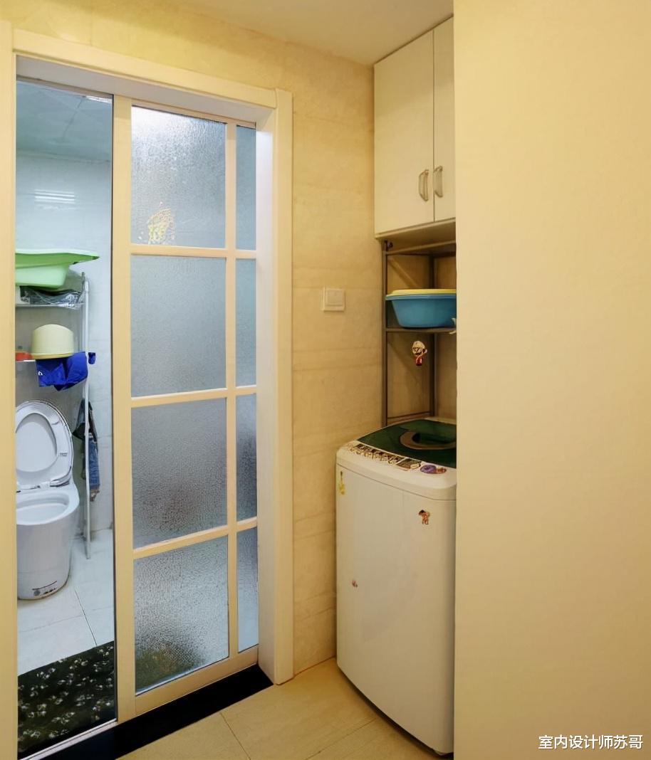 室内设计师苏哥 卫生间不用时，门打开还是关上，后悔自己一直做错了！