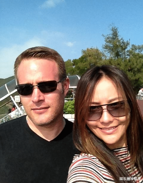 马雅舒|马雅舒老公46岁仍高大帅气，常晒与家人合影，和大女儿关系引关注