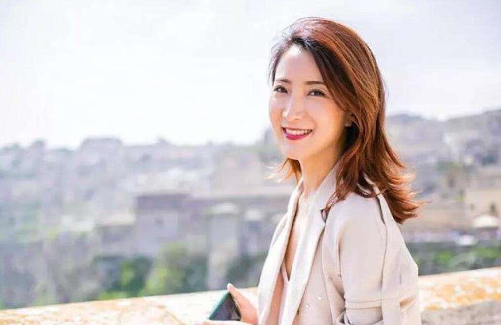 洪欣|七位败给“野花”的女星，个个娇媚动人，老公却心猿意马