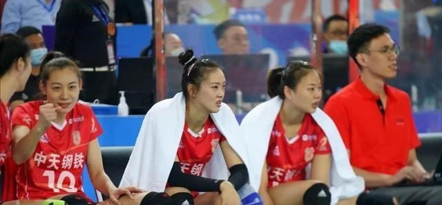 朱婷|大冷门!中国女排2比3输球,但郎平发现了除朱婷之外的最大底牌!
