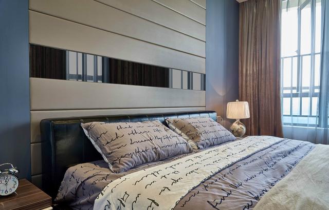 现代风的新房装修完工,入户就被客厅所迷住,整齐设计超漂亮