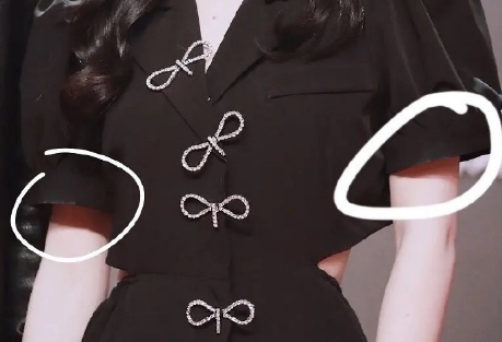 鞠婧祎|全身涂粉的鞠婧祎就像一个“行走的灯泡”,女星为何热衷全身涂粉