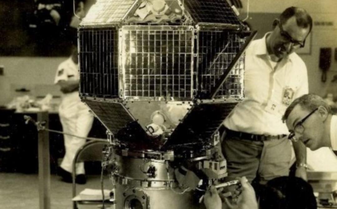 卫星 卫星失联46年后，再次向地球发送信号，人们为何却高兴不起来？