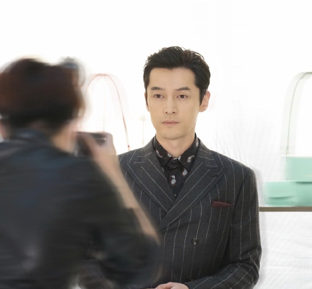 韭菜|发型有多重要？当看到胡歌、吴亦凡的“秃头”后，瞬间明白了