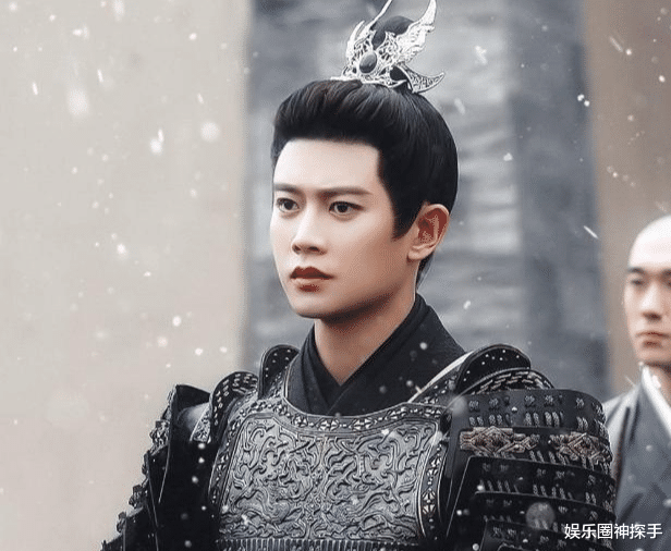 罗云熙|177cm的罗云熙和176cm的任嘉伦，他们因这一共同点惹争议？