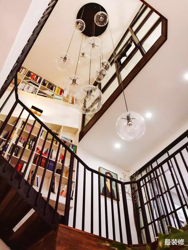 北京四环的小房子，经过设计师的爆改，从45平小家变成舒适跃层