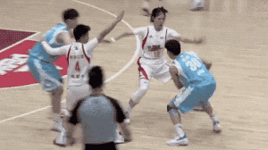 郭士强|中国篮球争议升级，京媒记者说了句公道话，主动提及郭士强