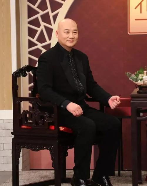 机加工分享赵工|迟重瑞和陈丽华结婚28年，因继子选择光头，豪门地位卑微