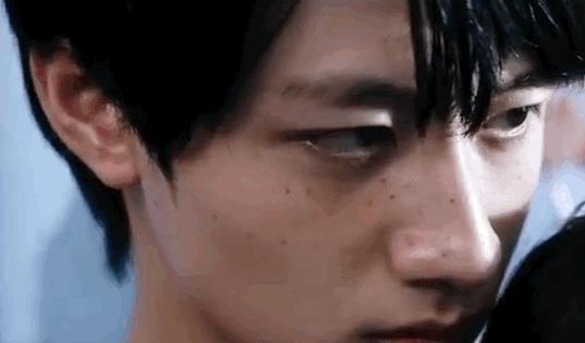 陆毅|包贝尔称朱志鑫的缺点是太帅，演技恰好弥补不足，是天生的演员