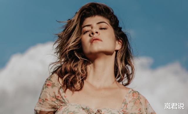 岚君说|女人常做这三件事,会让男人看不起你,小心机会暴露你的低贱属性