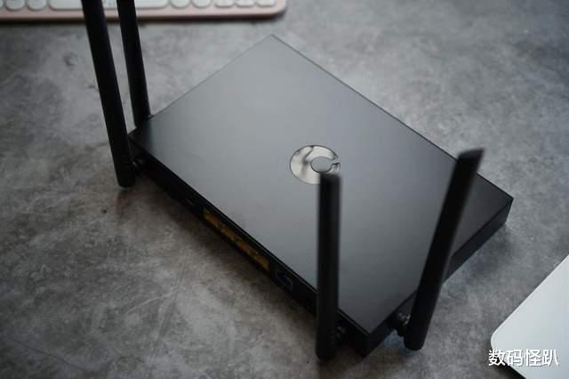 路由器|低调有“内涵”：功能强大，简单易用的蒲公英X5双频路由器体验