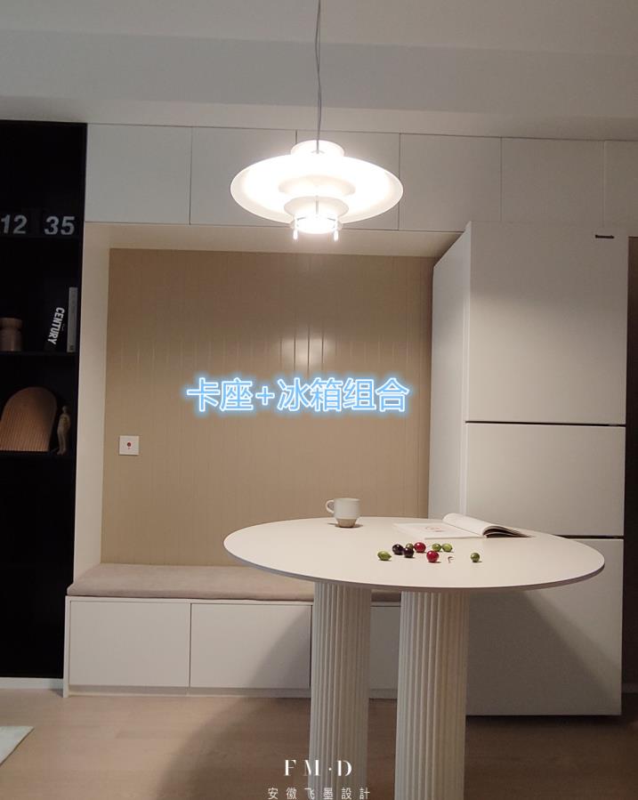 去电视化升级设计，打柜子延伸卡座+冰箱组合，一体柜集齐5大功能