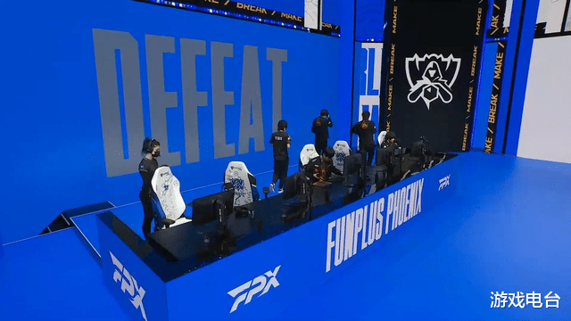 英雄联盟手游|FPX止步小组赛，不是技不如人，选手表情已说明问题所在