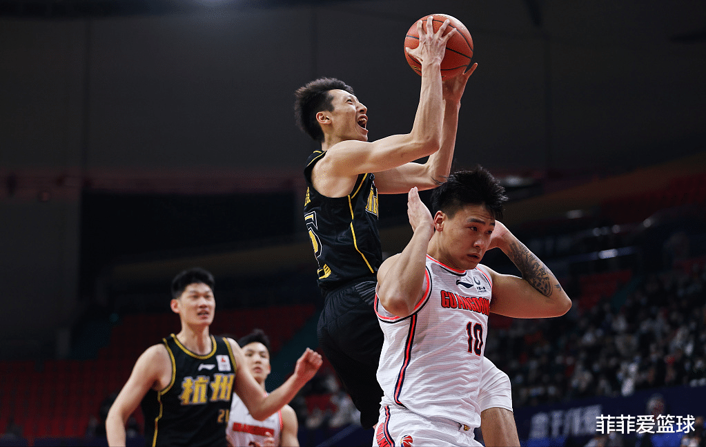 廣東男籃|12分慘??！廣東男籃多項(xiàng)數(shù)據(jù)創(chuàng)歷史低點(diǎn)，杜鋒賽后再現(xiàn)高水平發(fā)言