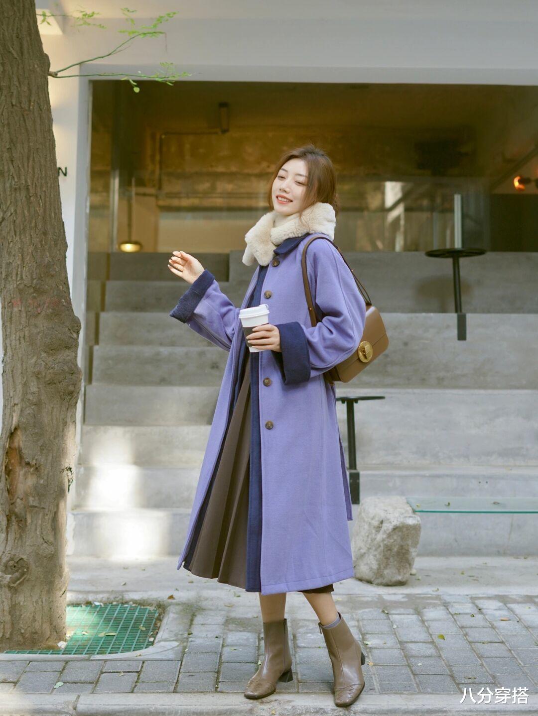 八分穿搭 想成为韩系美人，就要掌握“大衣+裙装”的搭配，尽显轻熟女人味