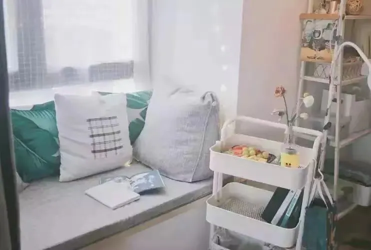 飘窗别再用来堆杂物，学学这样设计，实用又高级！