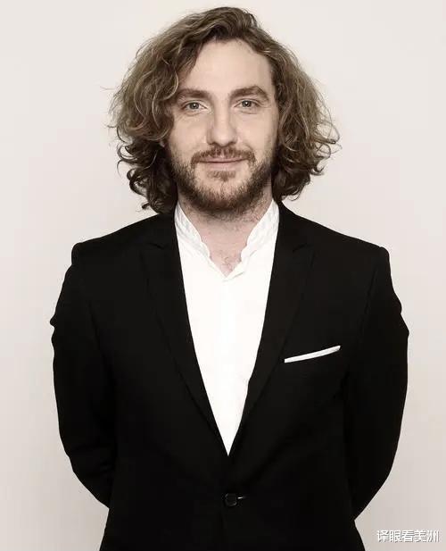 王楚然|26岁足球健将杰克·格里利什与31岁演员艾米丽·阿特克被爆酒店丑闻