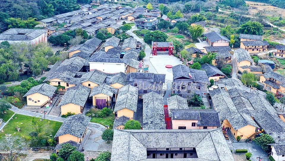 长脖子爸比说|江西第二大城市 面积比我国台湾岛还大 被誉为“千里赣江第一城”