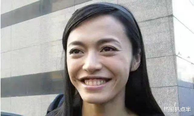 袁姗姗|什么叫一张嘴毁了整张脸？袁姗姗香肠嘴好出戏，颖儿唇歪好别扭