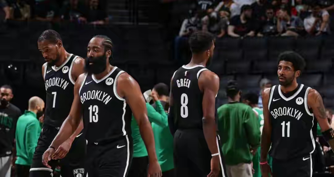 斯蒂芬·库里|先是反关节，后是垫脚，杜兰特在比赛场上为何换了一种风格？