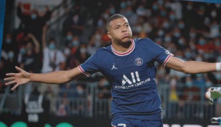 梁俊俊的故事|卫冕冠军压皇马巴萨登顶，2笔重磅转会或改变走势