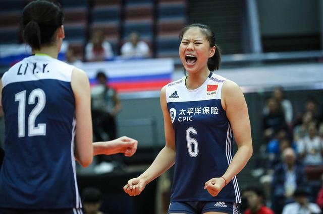 刘华体会讲体育课|郎平两大爱徒将被调整出队?实力排国内前三,打法改变仍是主力