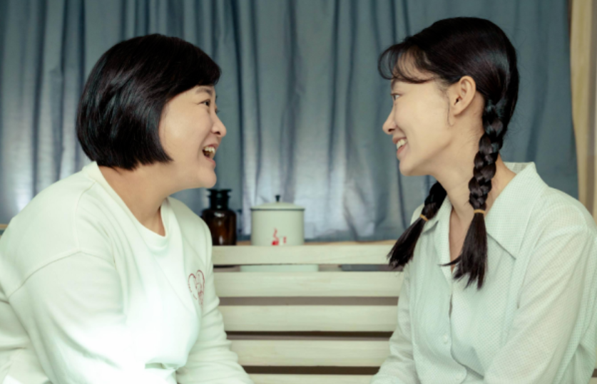 贾玲|仅差1亿反超《唐探3》,成为黑马女导演的贾玲,如今却笑不出来