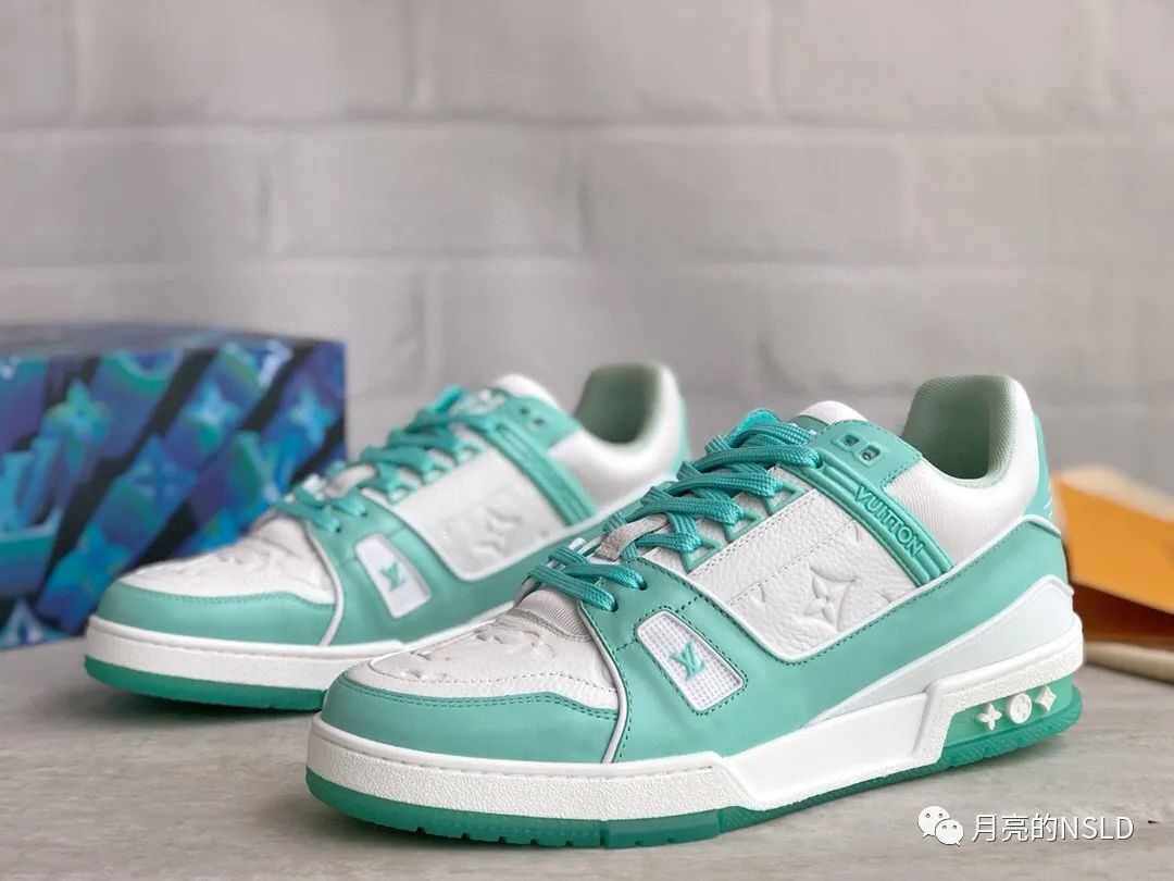 难舍离断|实拍奢侈品大牌trainer运动鞋细节对比,比阿迪耐克讲究,鉴定点更多