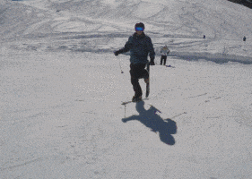 萌控孩|“从爷爷床底下发现的,这到底值不值钱啊?”哈哈哈感觉自己要发财了啊