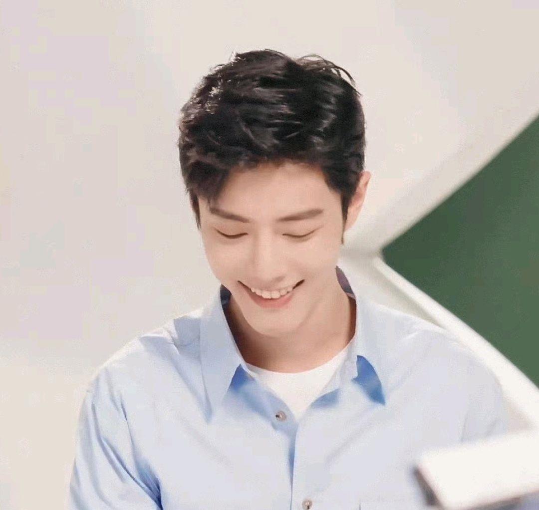 肖战|吃货有福了!肖战第29个代言官宣,又是一款充满童年味道的小零食