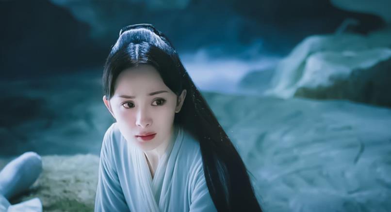 杨幂|凭借《宫》大火，自称人民艺术家的杨幂，为啥让人喜欢不起来？