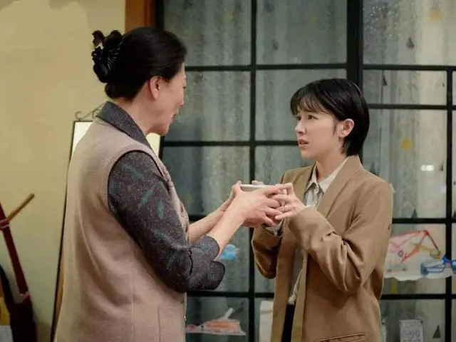 谢娜|40岁谢娜复出一句话遭全网攻击，网友：你怎么对得起张杰？