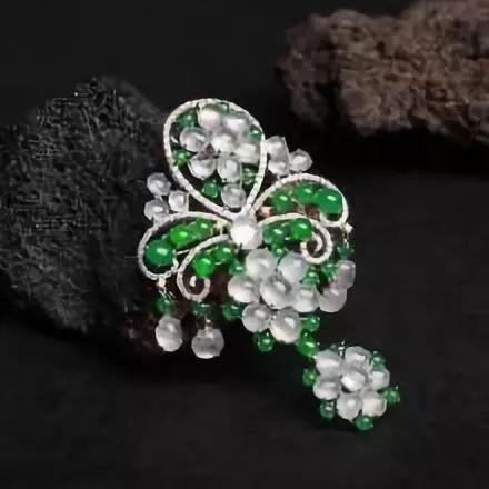 翡翠|10岁缅甸小孩靠拾荒“翡翠边角料”，养活一家人