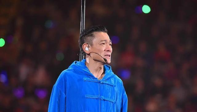 刘德华|刘德华的“信仰”，撕开了多少明星的遮羞布？