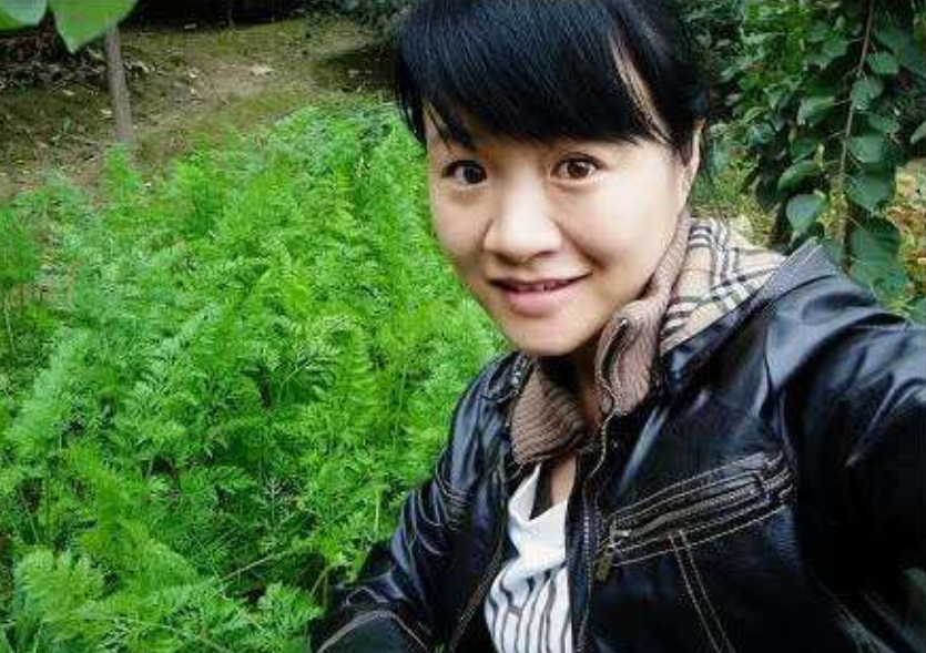 大学|15年前故意交白卷，写8000字抨击高考的蒋多多，如今后悔了吗？