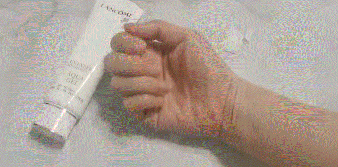 护肤品 小两口的年度个护爱用物大盘点，这十款东东究竟有啥魔力，用了一整年还不腻！