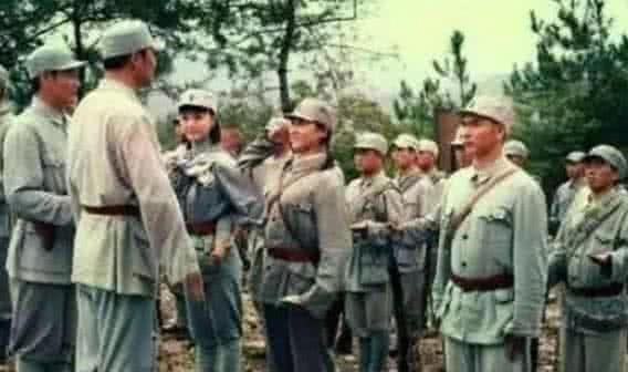 电视剧|盘点影视剧中那些让人哭笑不得的穿帮台词