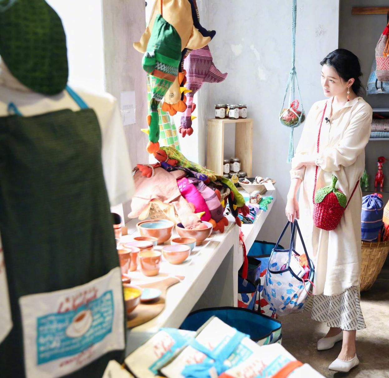 主持人|摆脱前任喜上眉梢！大S离婚后状态满分，眉眼弯弯美回杉菜