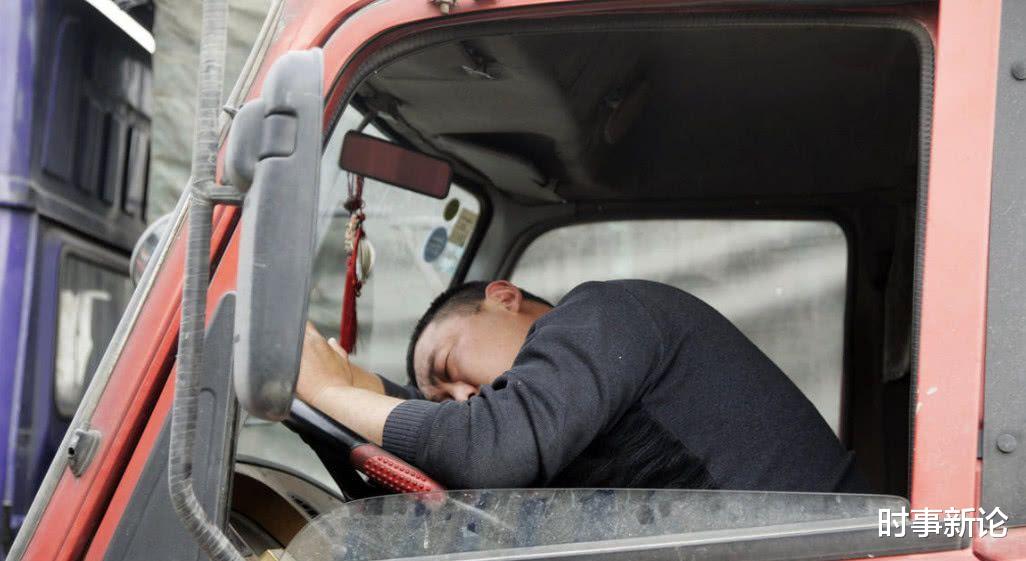 时事新论 这2大行业普遍月薪过万，却遭年轻人嫌弃，到底怎么回事？