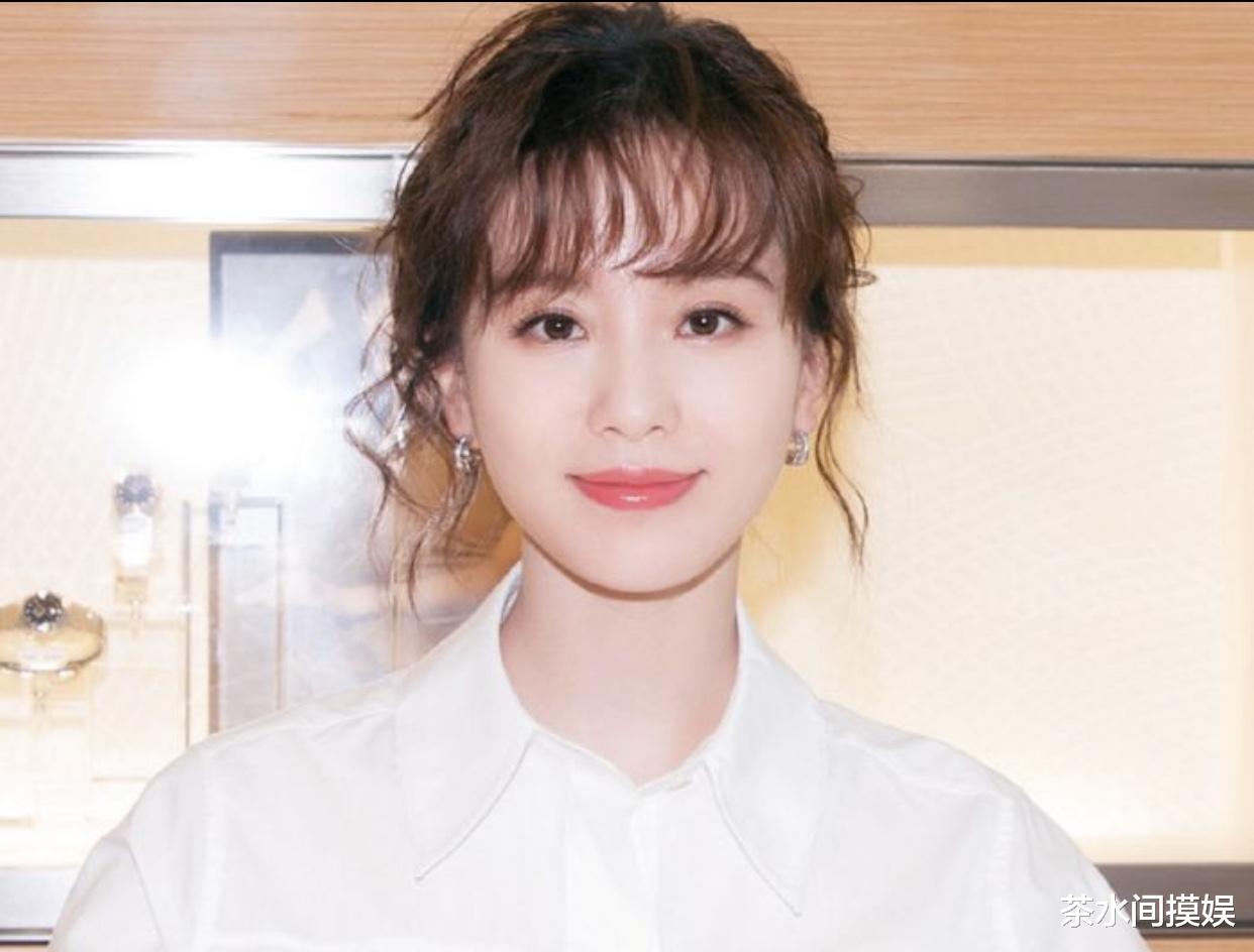 齐刘海 齐刘海封印美女颜值？怎么“85花”们换上它，各有各的风采