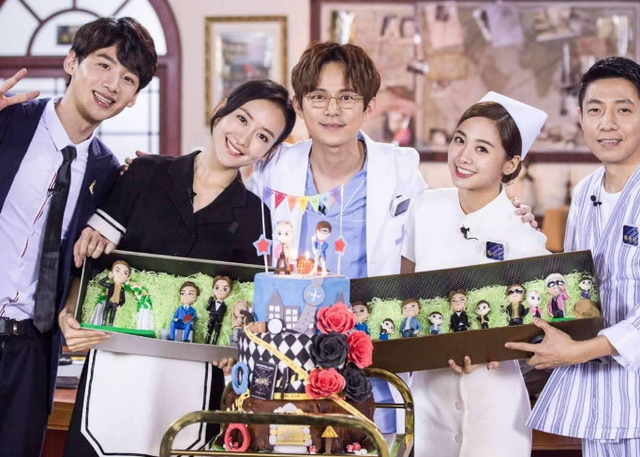 吴昕|曝《明星大侦探7》将录，何炅、王鸥回归，撒贝宁、白敬亭已退出