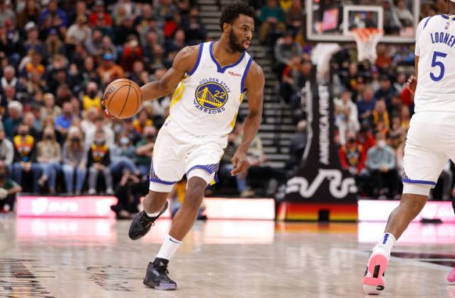 斯蒂芬·庫里|爵士球迷為何狂噓庫里？誰注意到維金斯舉動，庫里回應(yīng)太有趣