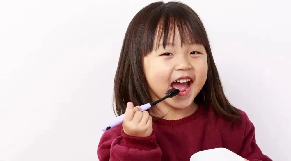 银川芽芽|8 个伤害牙齿的坏习惯,赶紧改了