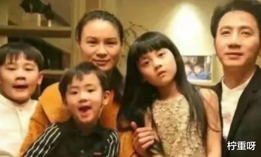 柠重呀|学长阿康深扒兄弟堂组织，消失许久惹人担心，发视频给大家报平安